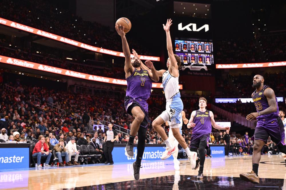 与俱乐部产 与俱乐部产