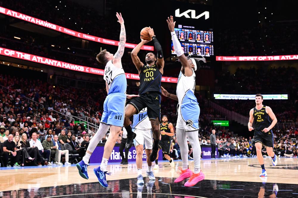 田径美人吴艳妮校园素颜流出:单身吃饭萌+身材好,恋爱感觉又来到.